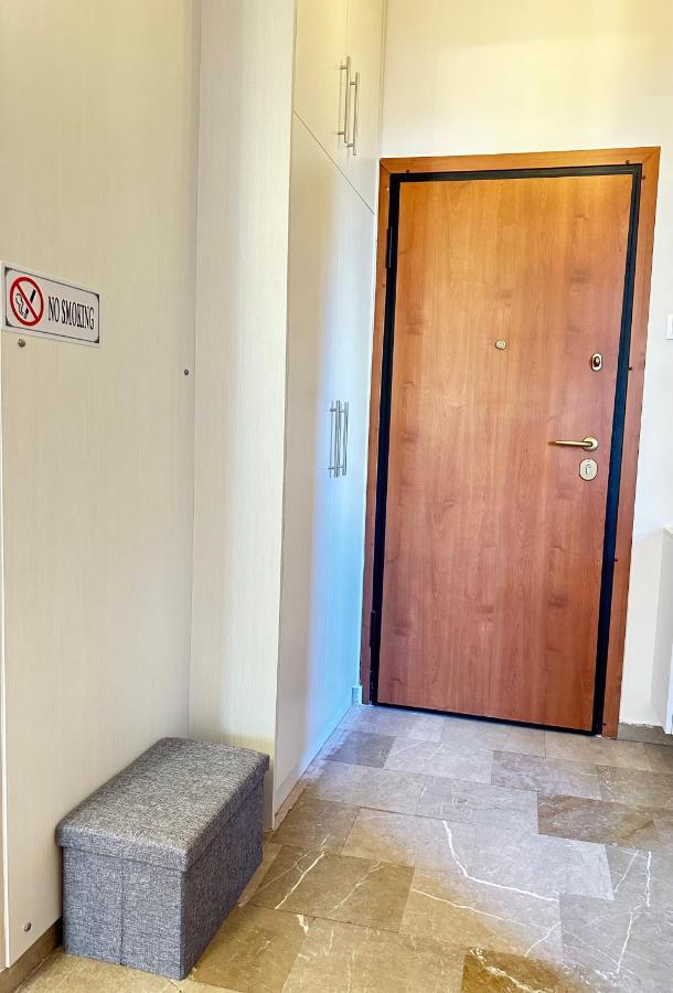 Apartment Alimos Near The Sea Exterior foto